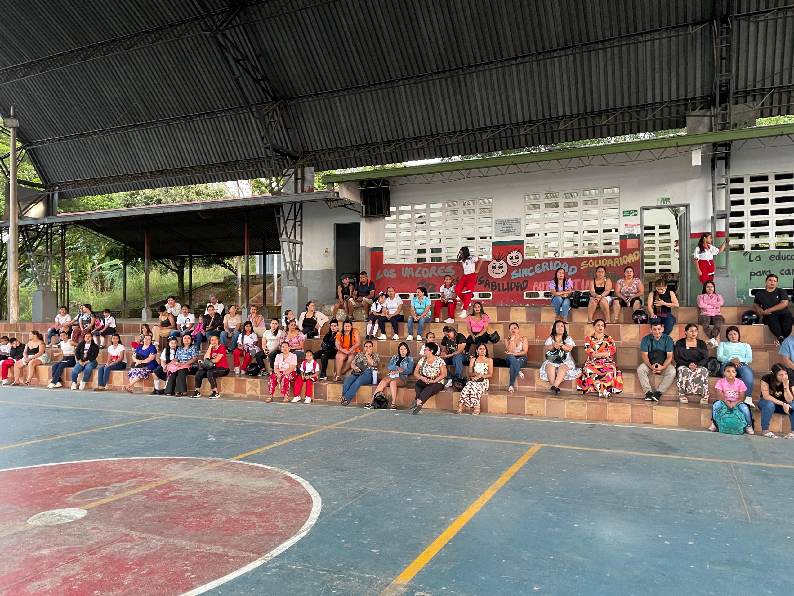 COMUNIDAD EDUCATIVA SEDE PUEBLO NUEVO